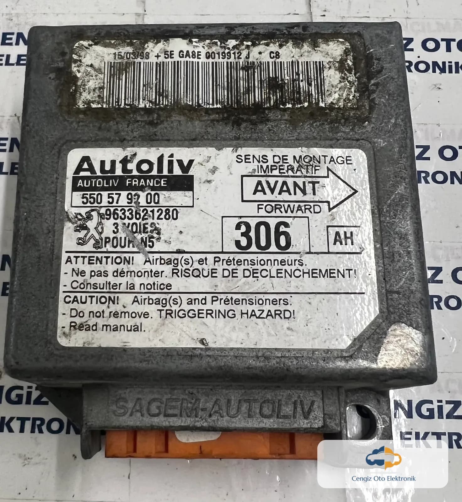 550579200 - 9633621280 Peugeot 306 Airbag Beyini