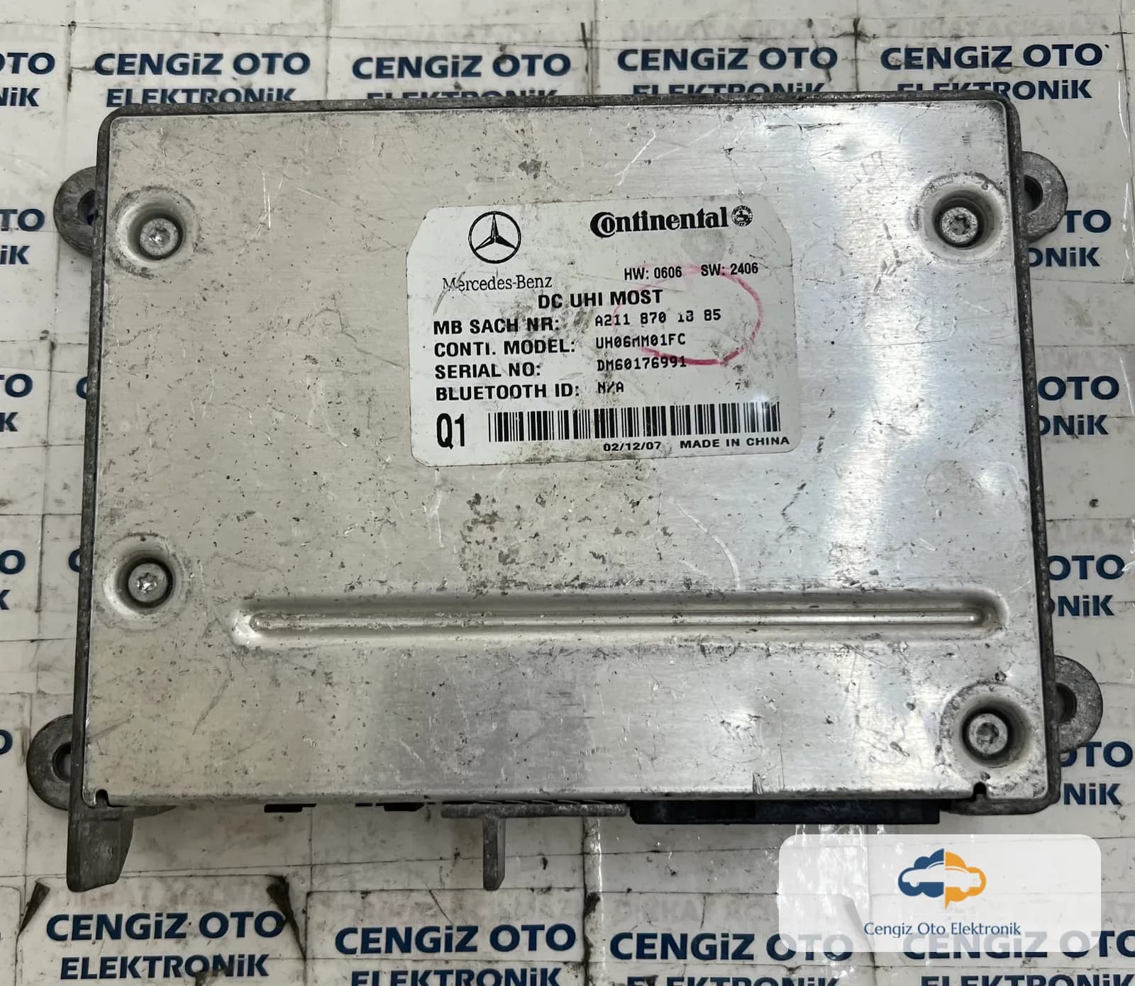 A2118701885 - UH06MM01FC - Mercedes A211 Bluetooth Beyini