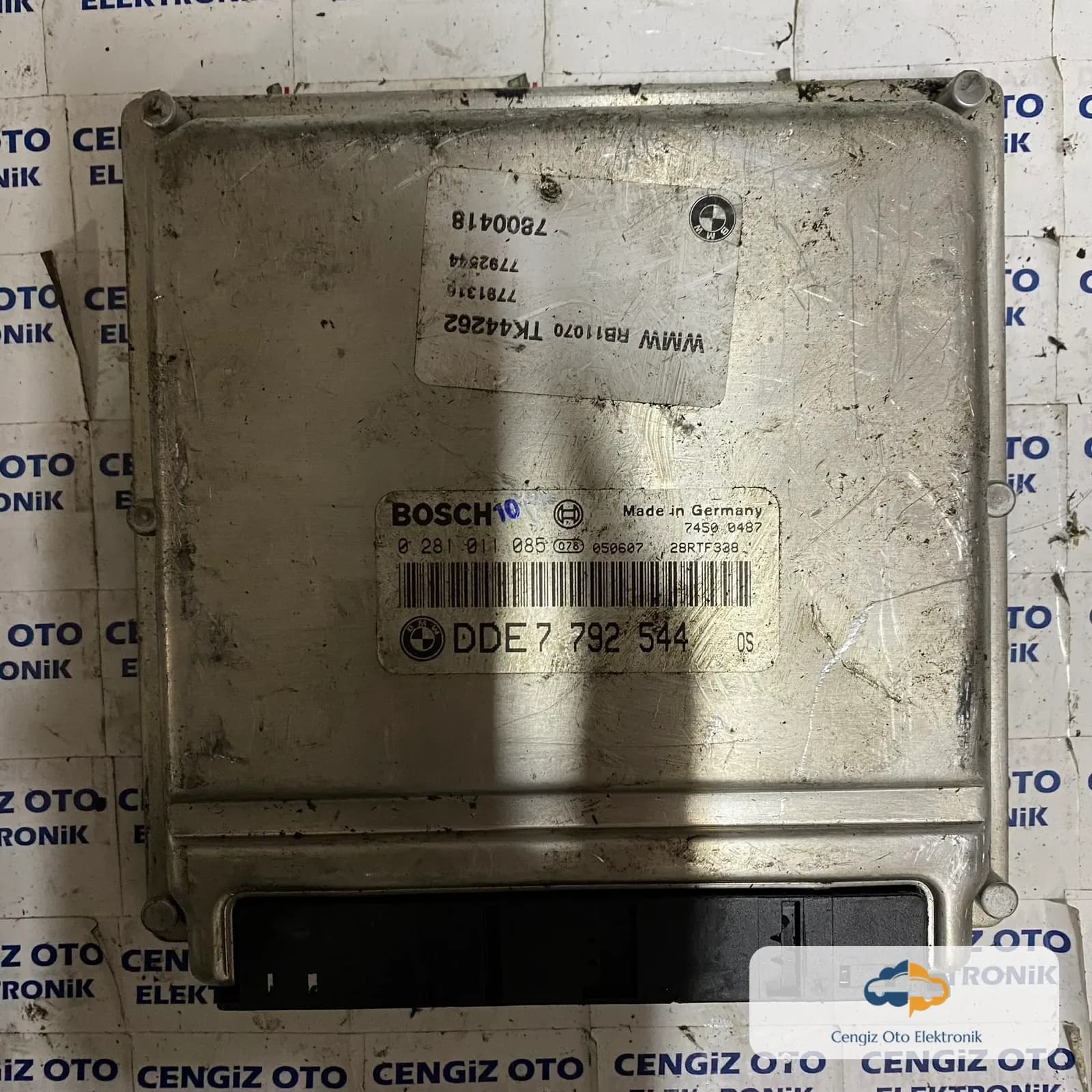 Mini Cooper 1.4 Motor Beyini - 0281011085 - 0 281 011 085