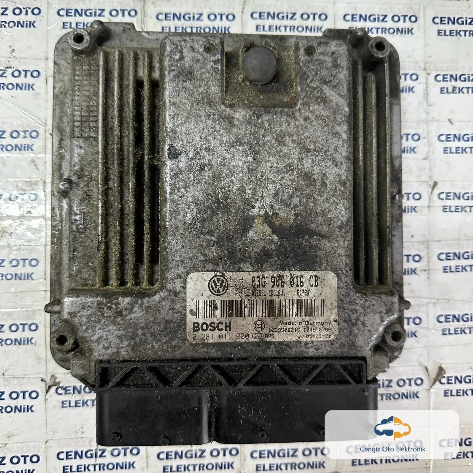 Volkswagen Golf 1.9 Motor Beyini - 0281011900 - 0 281 011 900