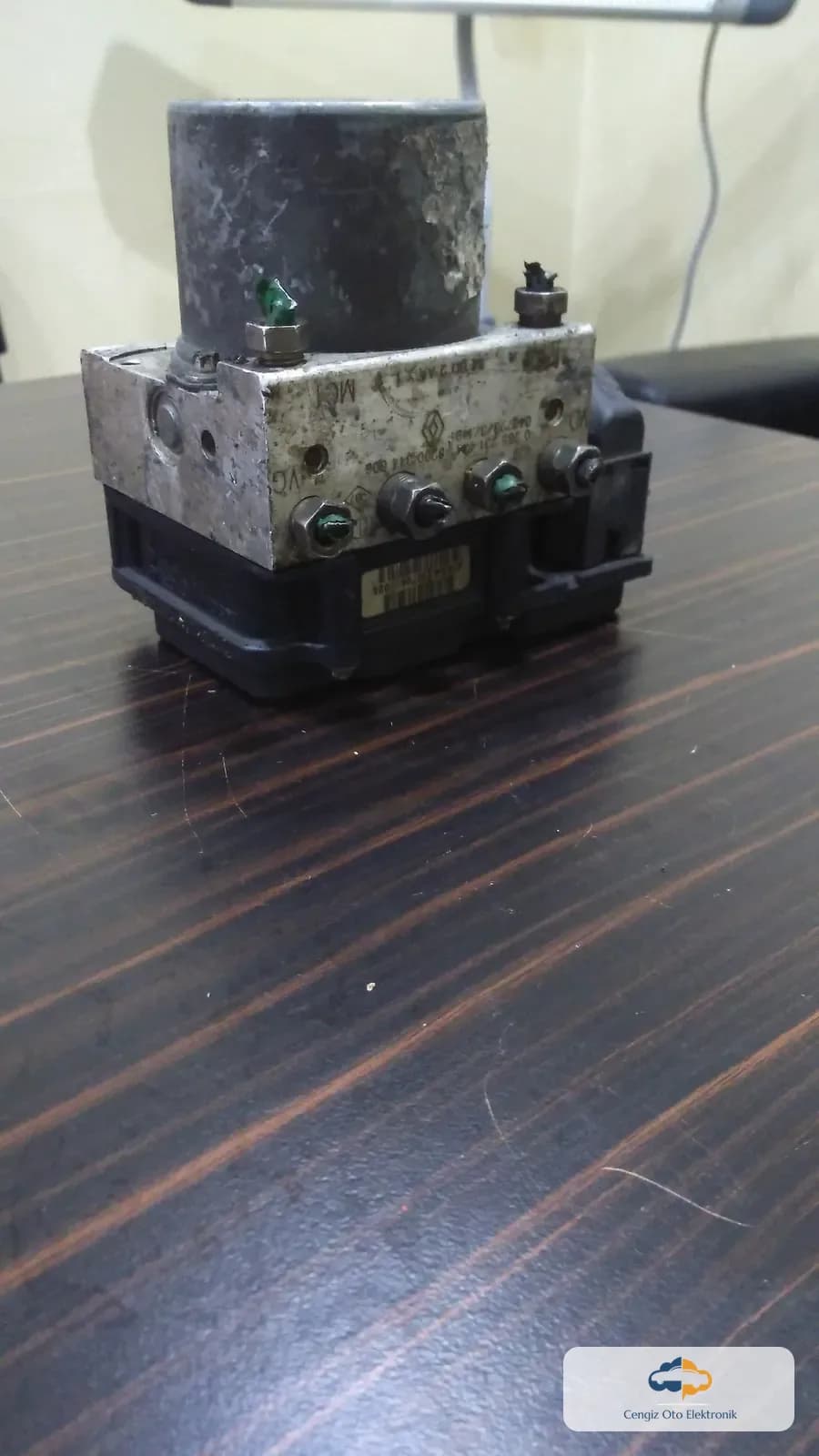 Renault Renault Megane II, Renault Scénic II / Grand Scénic II ABS Beyini / ABS Hidrolik Blok ve Elektronik Kontrol Modülü (Bosch 8.0)
