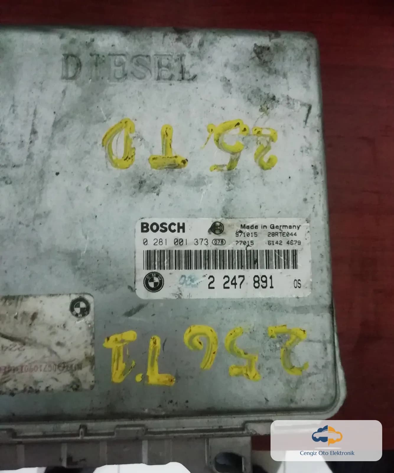 BMW 5 E39 Motor Beyini - 0281001373 - 2247891