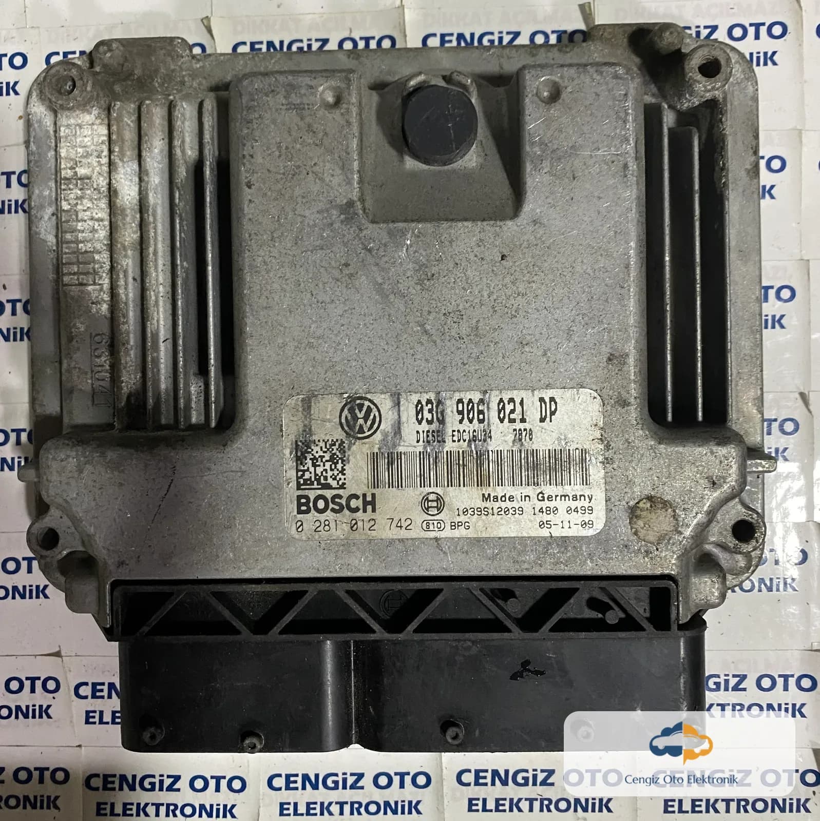 Volkswagen Passat Motor Beyini - 0 281 012 742 - 0281012742 - 03G 906 021 DP - 03G906021DP