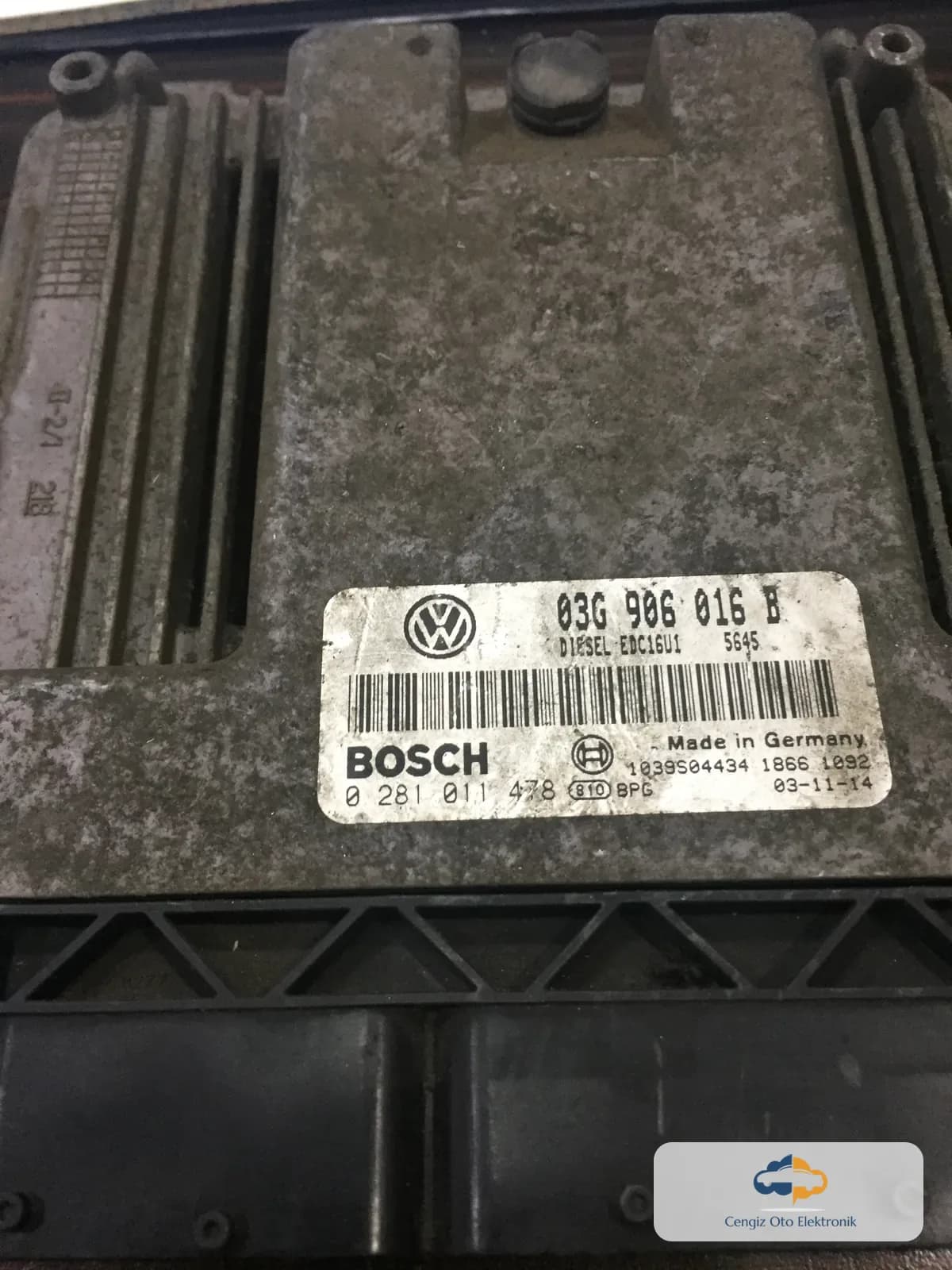 Volkswagen Golf 1.9 Motor Beyini - 0281011478 - 03G906016B - EDC16U1