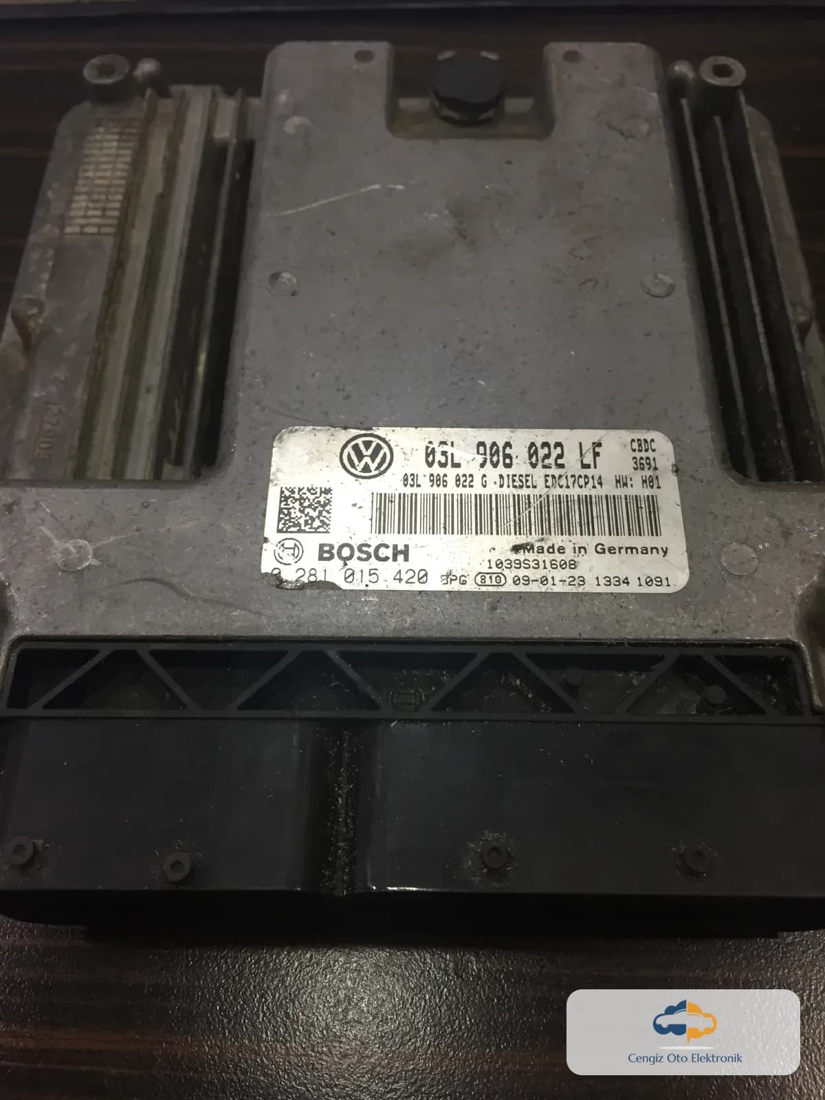 Volkswagen Golf 2.0 - 0281015420 - 03L906022LF - EDC17CP14